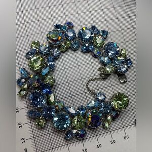 Vintage Weiss Blue and Green Crystal Bracelet, 18cm long.